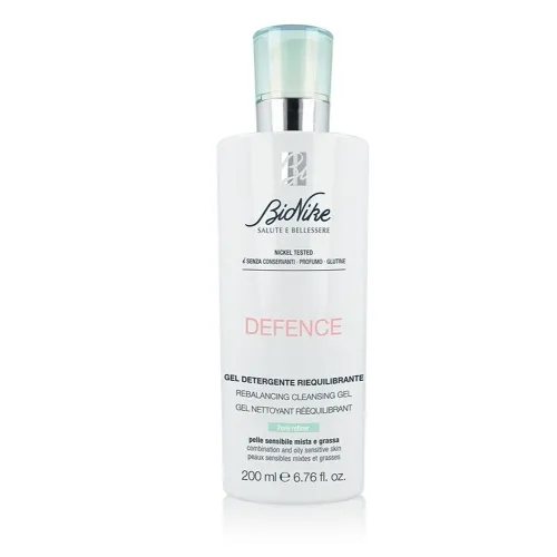 BioNike DEFENCE balansuojamasis, valomasis veido prausiklis, 200 ml