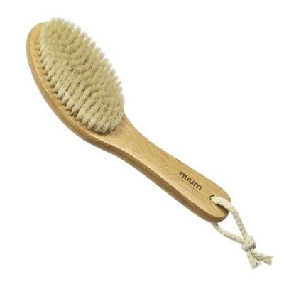 NUUM Curved handle body brush kūno šveitimo šepetys